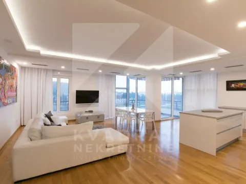 Izdavanje, dvosoban stan, 123m², Momišići, Podgorica - image 1