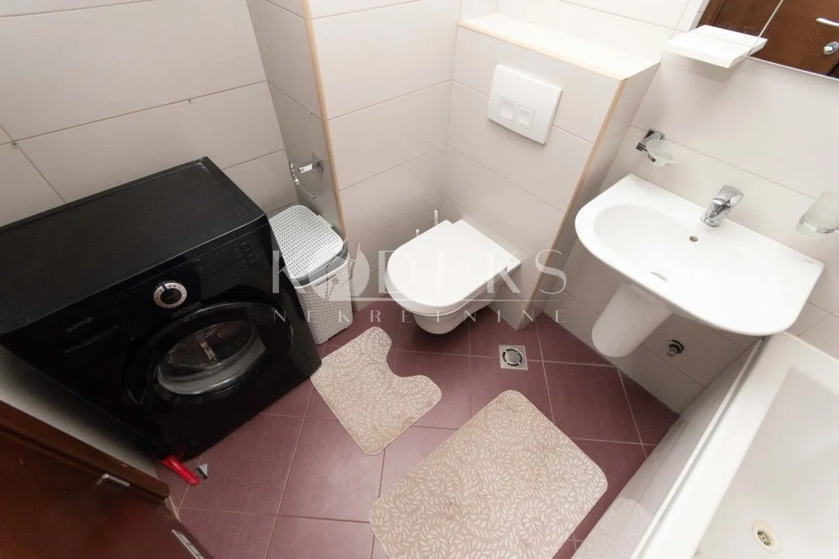 Rent, one bedroom apartment, 49m², 1 maj, Podgorica