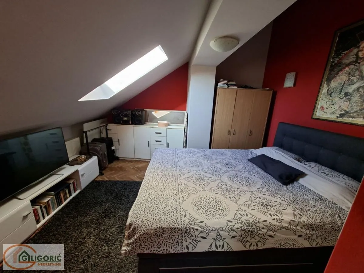 Prodaja, trosoban stan, 79m², Pančevo, Srbija
