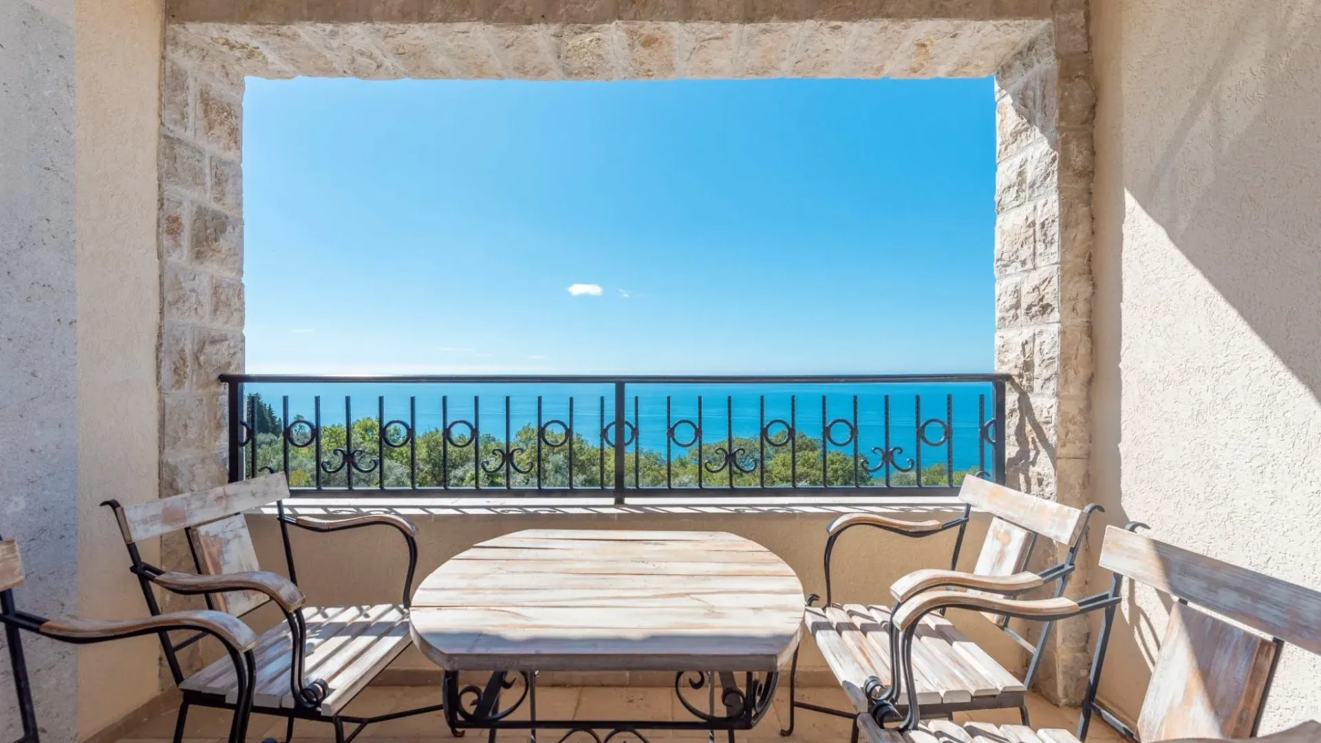 Sale, house, 150m², Reževići, Budva