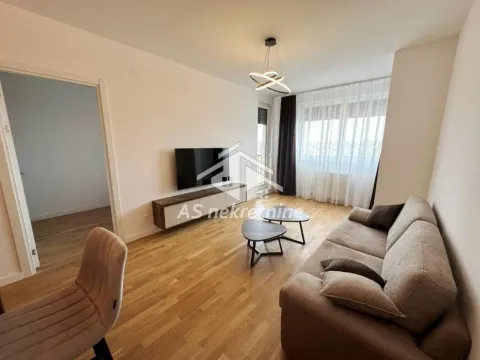 Izdavanje, dvosoban stan, 42m², Cvetkova Pijaca, Zvezdara Sve Podlokacije