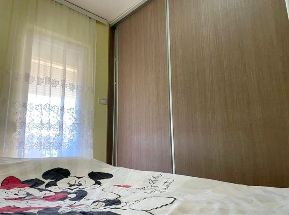 Izdavanje, jednosoban stan, 450m², 1 maj, Podgorica