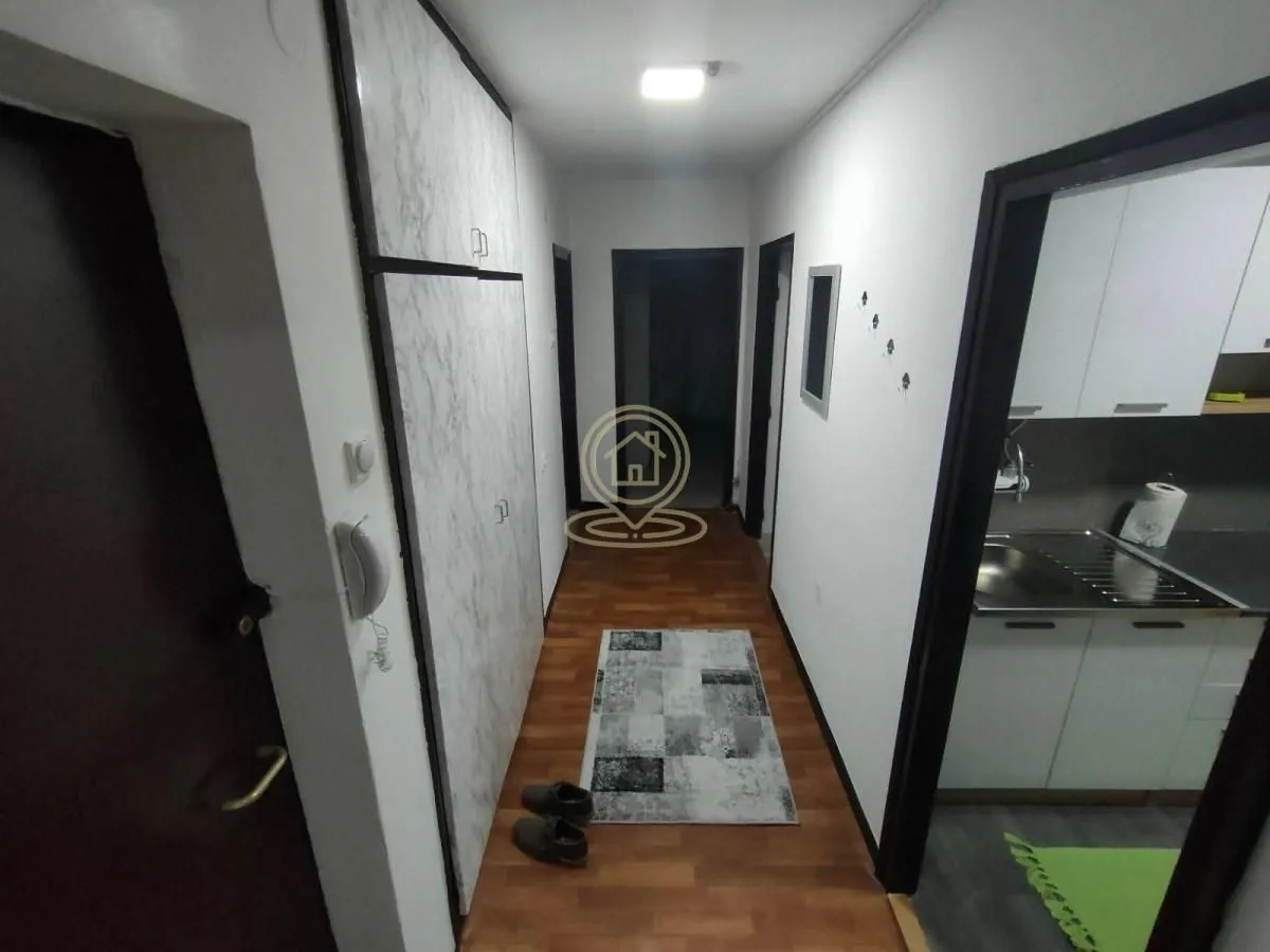 Prodaja, trosoban stan, 72m², Medijana, Niš