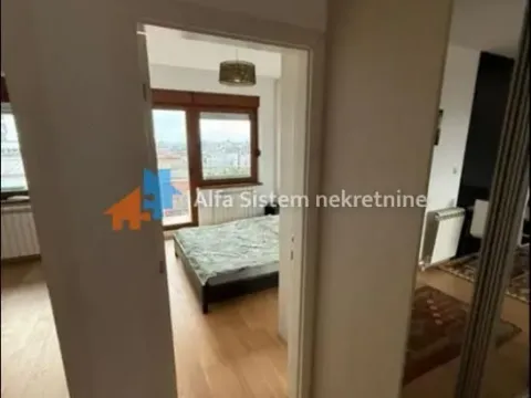 Izdavanje, trosoban stan, 73m², Vračar Sve Podlokacije, Beograd - image 13