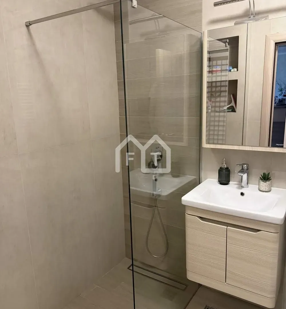 Rent, four bedroom apartment, 83m², Vojvode Vlahovica, Beograd