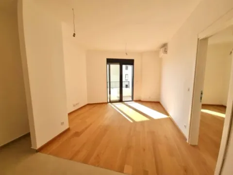 Prodaja, jednosoban stan, 42m², Bečići, Budva