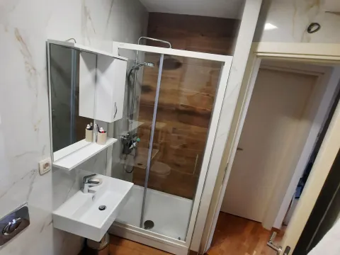 Rent, one bedroom apartment, 36m², Babin Do, Budva - image 3