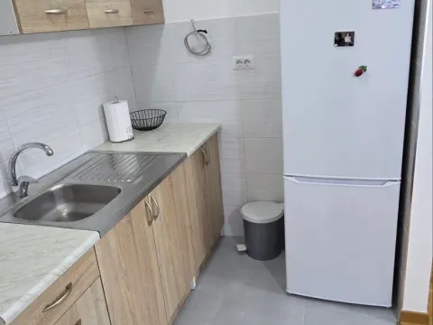 Izdavanje, jednosoban stan, 45m², City Kvart, Podgorica - image 11