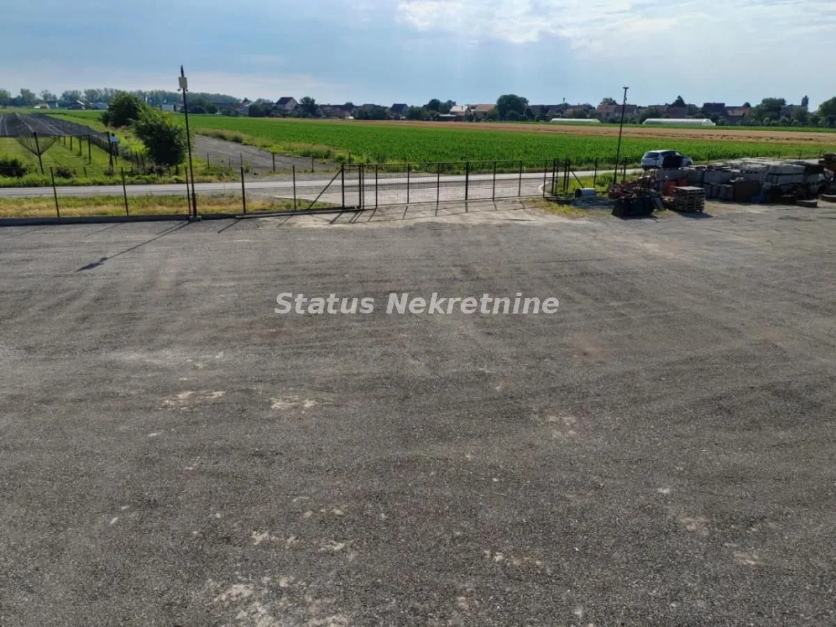 Izdavanje, plac, 2300m², Rumenka, Novi Sad Sve Podlokacije