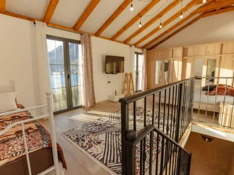 Prodaja, kuća, 70m², Lepetani, Tivat - image 2