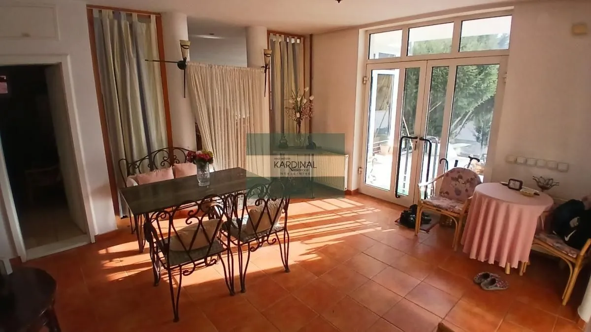 Prodaja, kuća, 334m², Vašarište, Kragujevac