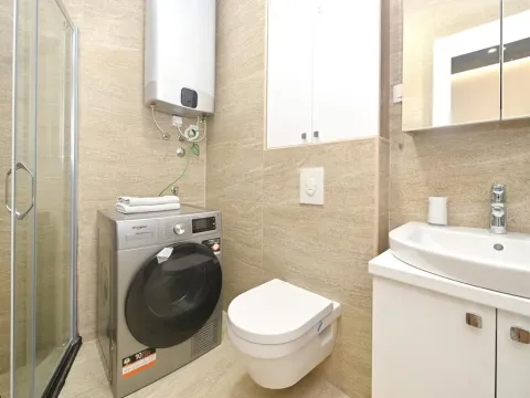 Rent, three bedroom apartment, 130m², Dobrota, Kotor - image 10