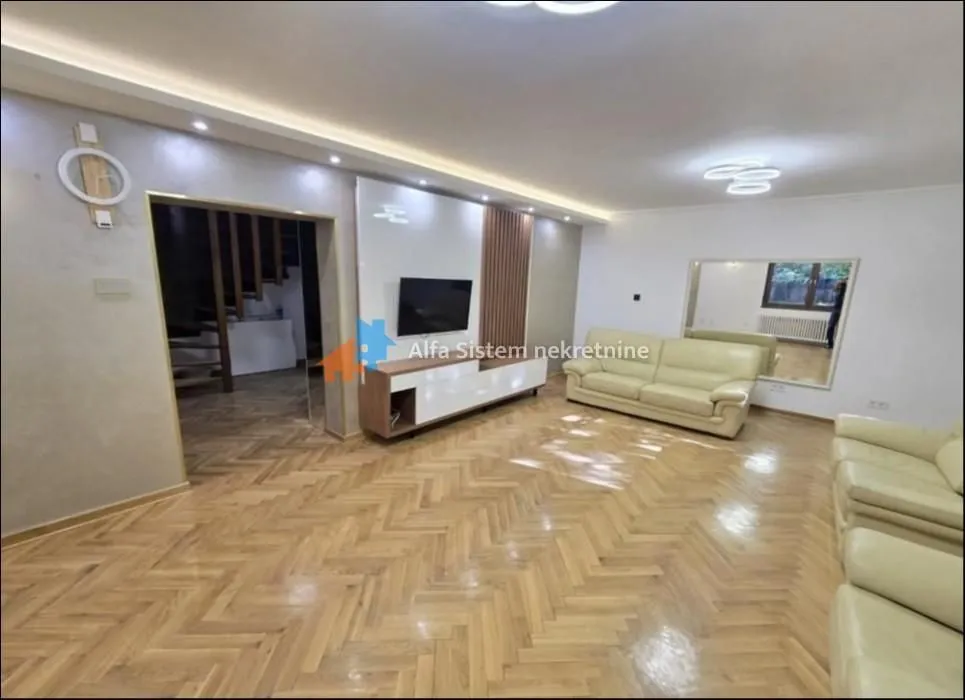 Izdavanje, kuća, 160m², Savski Venac, Beograd