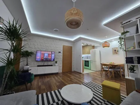 Prodaja, trosoban stan, 89m², Centar, Podgorica - image 9