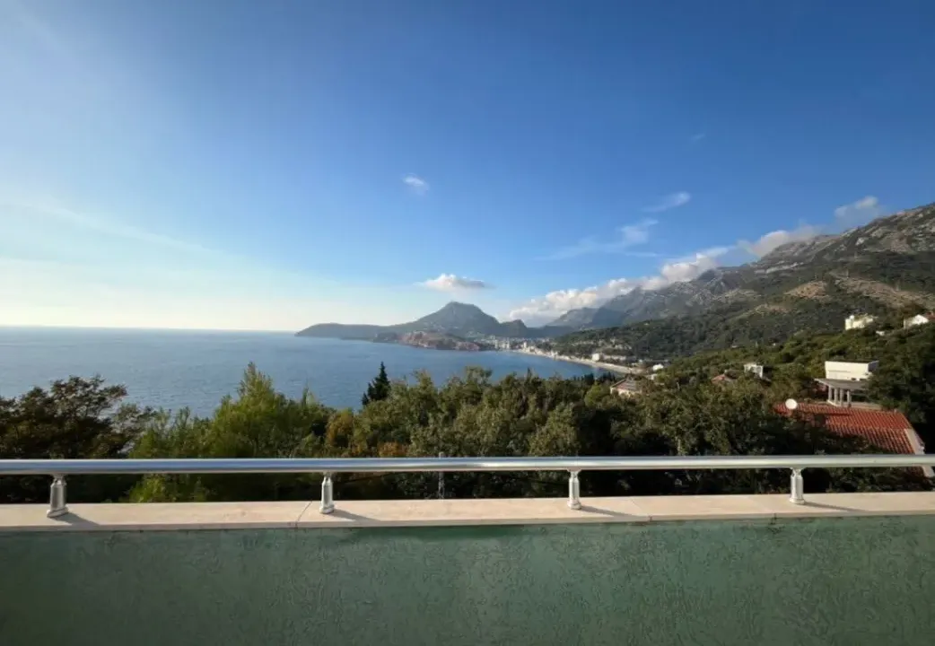 Rent, house, 400m², Ratac, Bar