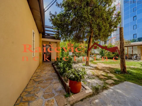 Izdavanje, kuća, 80m², Cvetni Trg, Vračar Sve Podlokacije - image 2