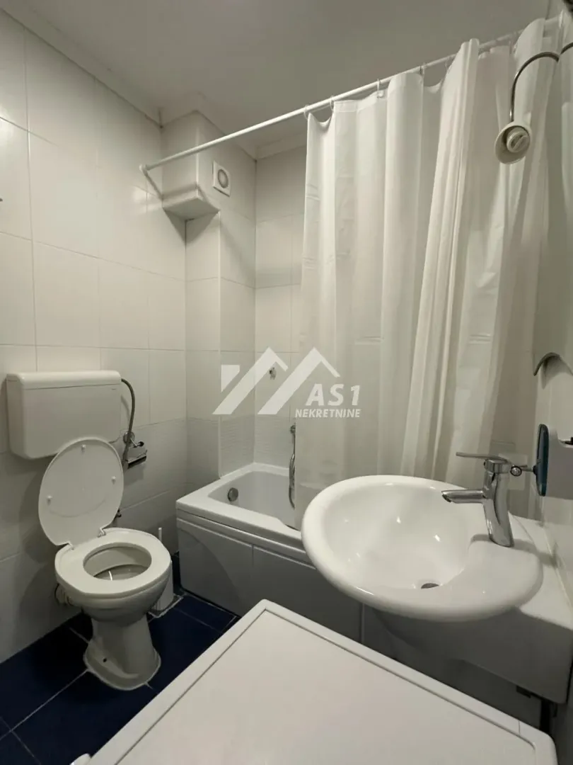 Rent, one bedroom apartment, 34m², Grbavica, Novi Sad Sve Podlokacije