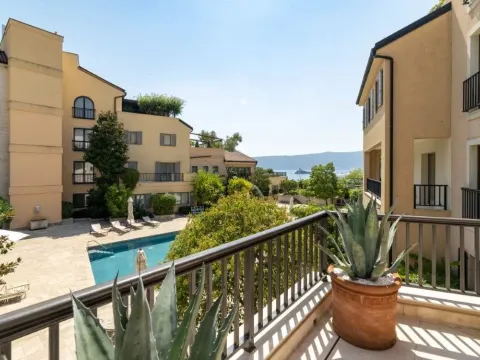 Sale, three bedroom apartment, 201m², Porto Montenegro, Tivat - image 11