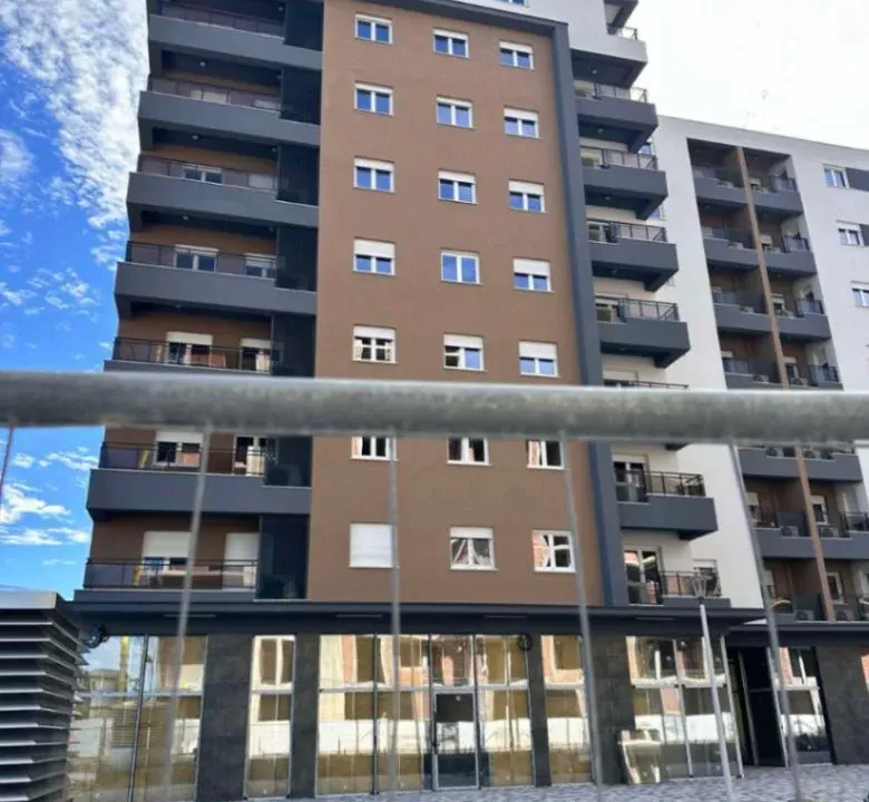 Sale, two bedroom apartment, 70m², Stari Aerodrom, Podgorica