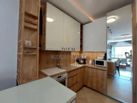 Rent, one bedroom apartment, 57m², Dobrota, Kotor - image 4