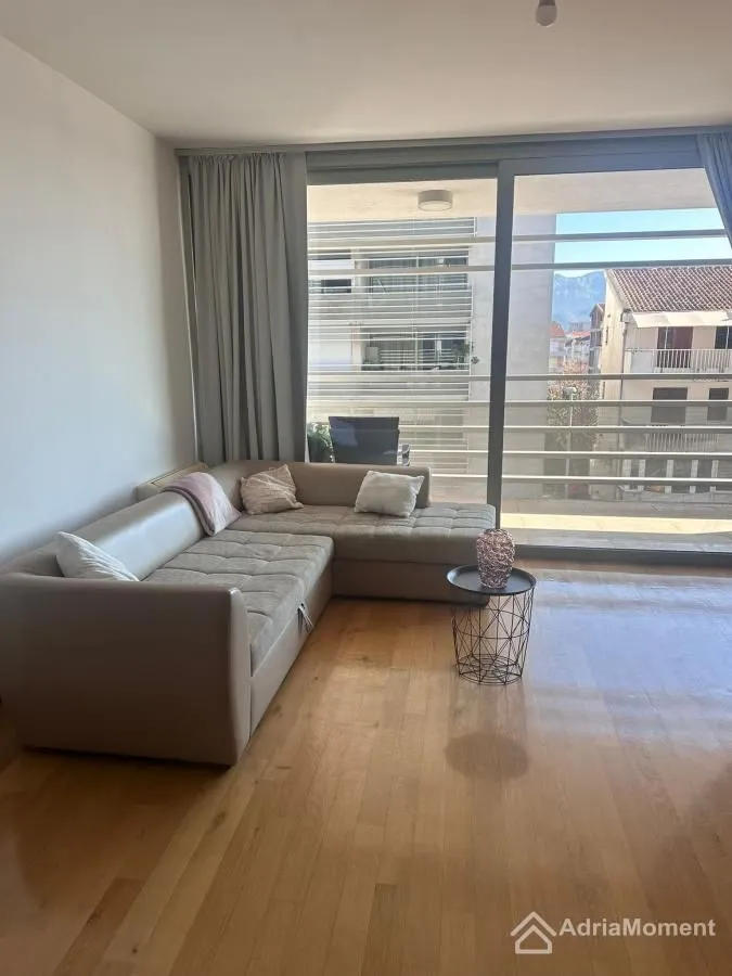 Prodaja, dvosoban stan, 85m², Centar, Budva