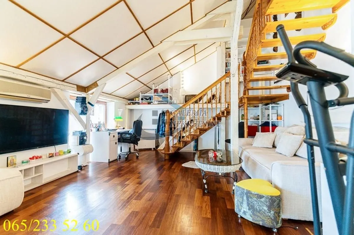 Izdavanje, trosoban stan, 110m², Stari Grad, Beograd
