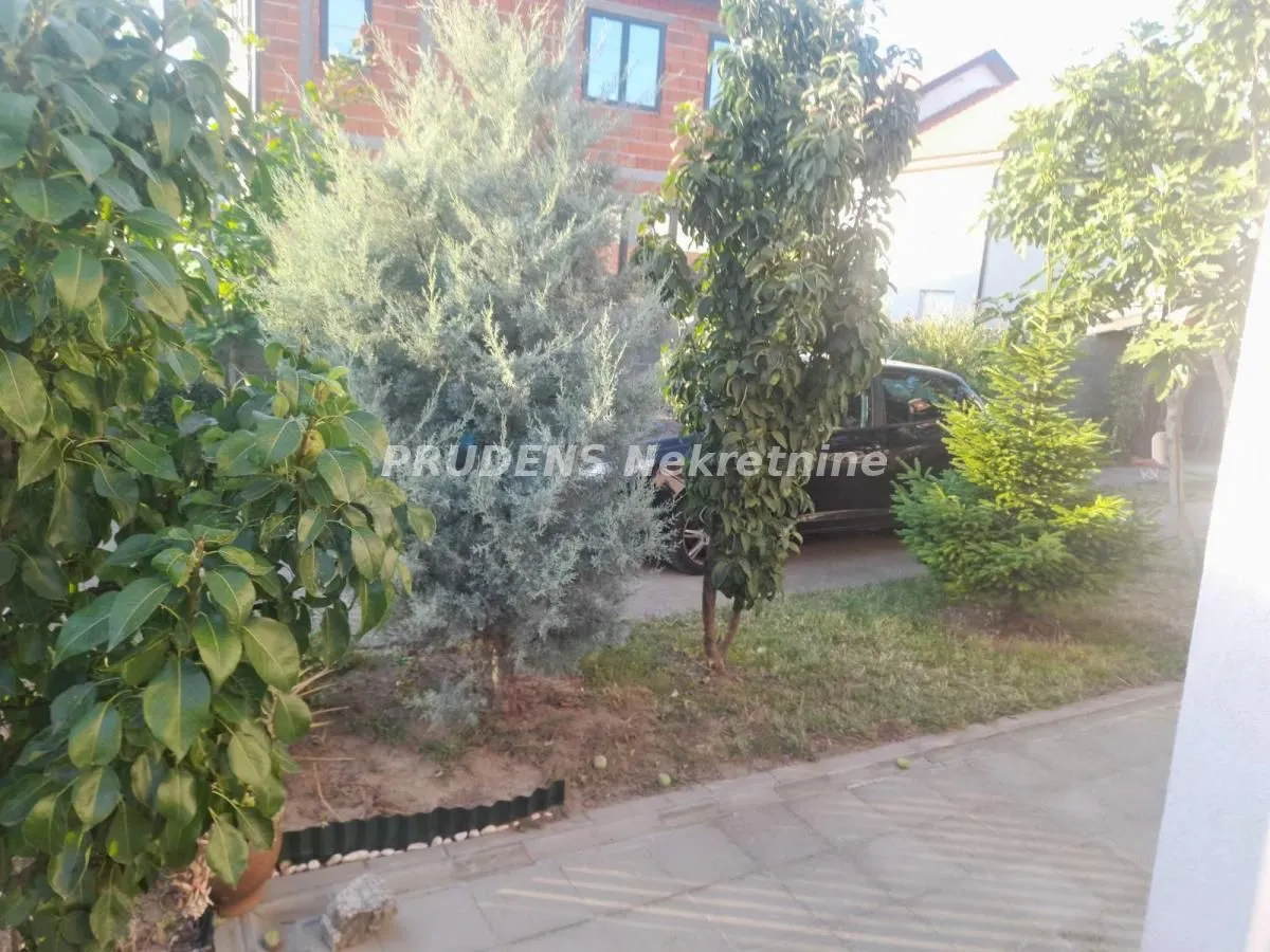 Sale, house, 243m², Surčin, Beograd