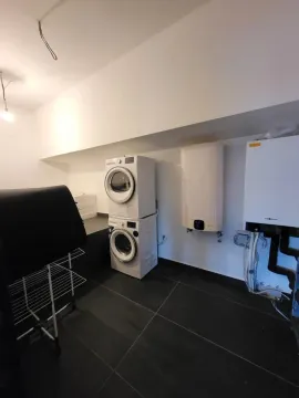 Izdavanje, stan, 200m², Kalenić Pijaca, Vračar Sve Podlokacije - image 7