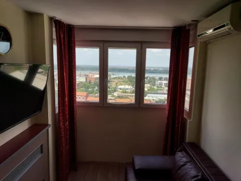 Rent, four bedroom apartment, 115m², Palilula Sve Podlokacije, Beograd - image 12