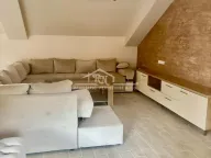 Prodaja, kuća, 250m², Petlovo Brdo, Beograd - image 19