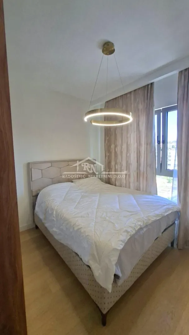 Rent, three bedroom apartment, 70m², Savski Venac, Beograd