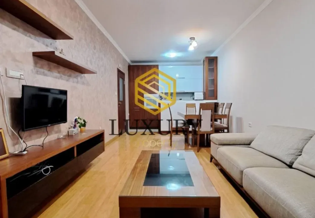 Izdavanje, dvosoban stan, 72m², Pobrežje, Podgorica
