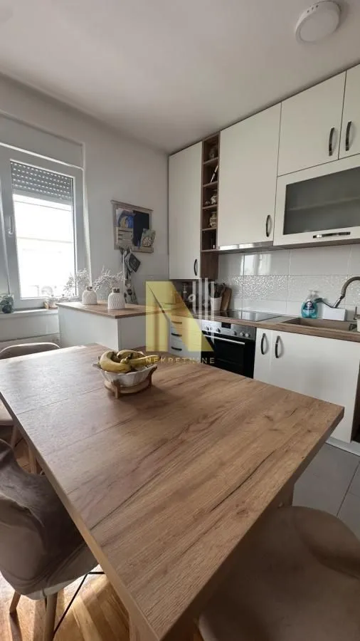 Prodaja, trosoban stan, 73m², Klisa, Novi Sad Sve Podlokacije
