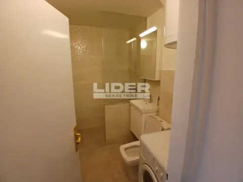 Izdavanje, trosoban stan, 77m², Palilula Sve Podlokacije, Beograd - image 4
