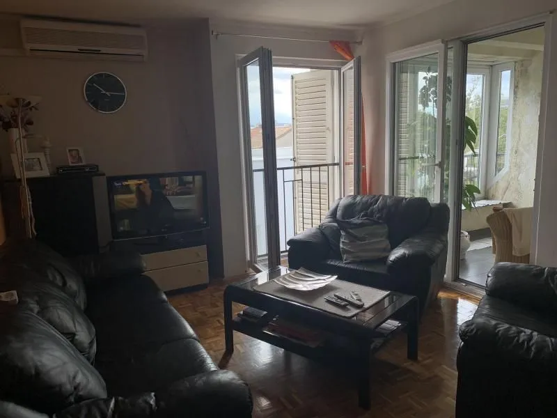 Sale, four bedroom apartment, 104m², Tivat, Crna Gora