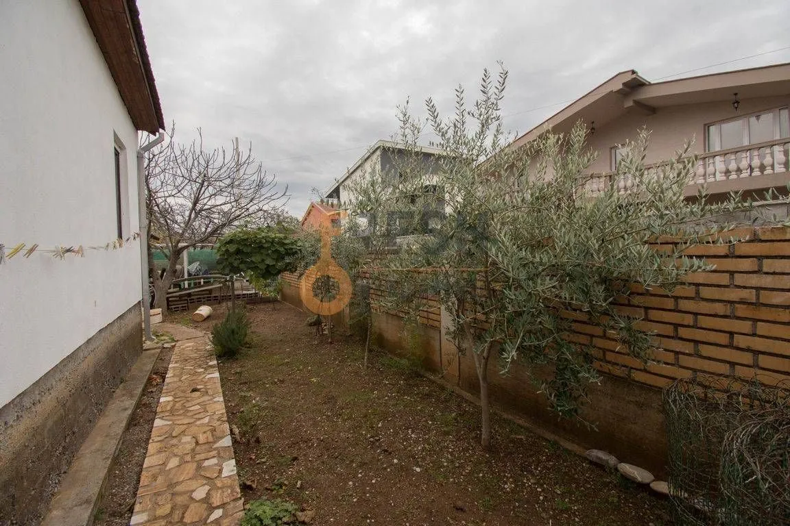 Prodaja, kuća, 120m², Gornja Gorica, Podgorica