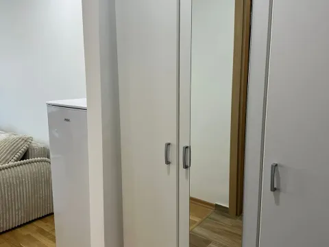 Rent, studio apartment, 29m², Stari Aerodrom, Podgorica - image 12