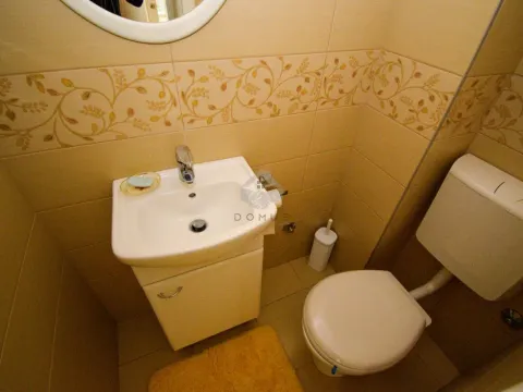 Rent, three bedroom apartment, 100m², Blok 6, Podgorica - image 12