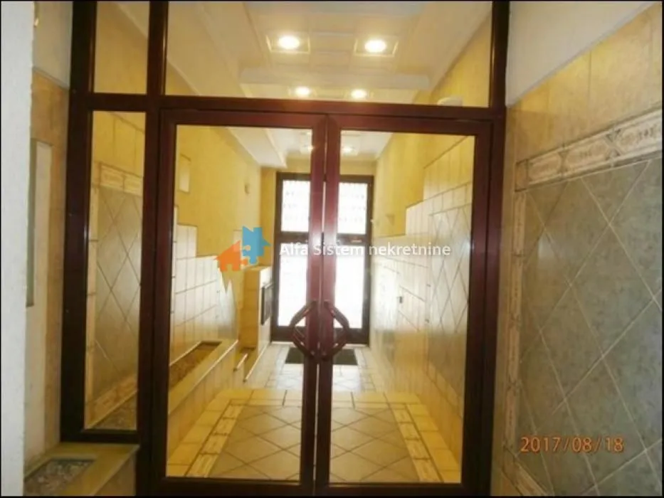 Rent, office space, 147m², Kalenić Pijaca, Vračar Sve Podlokacije