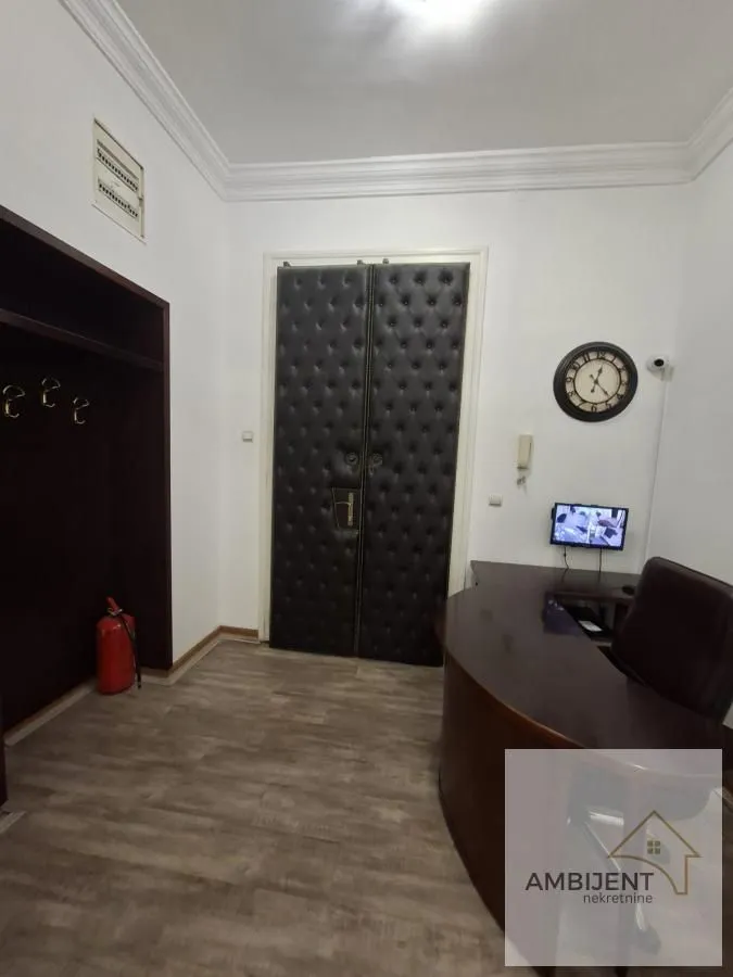 Rent, office space, 140m², Vračar Sve Podlokacije, Beograd