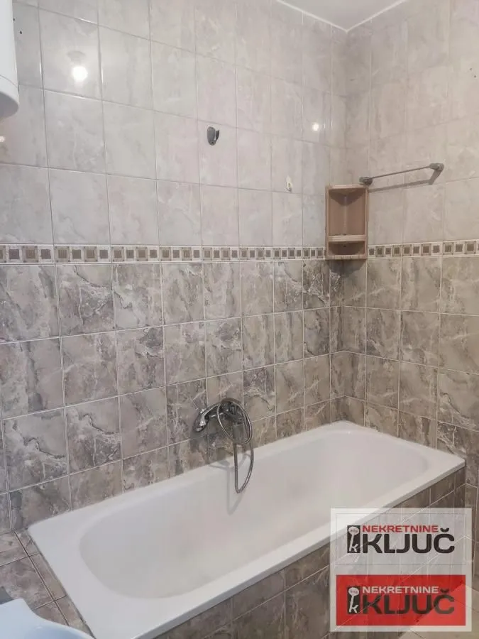 Izdavanje, jednosoban stan, 41m², Socijalno, Novi Sad Sve Podlokacije