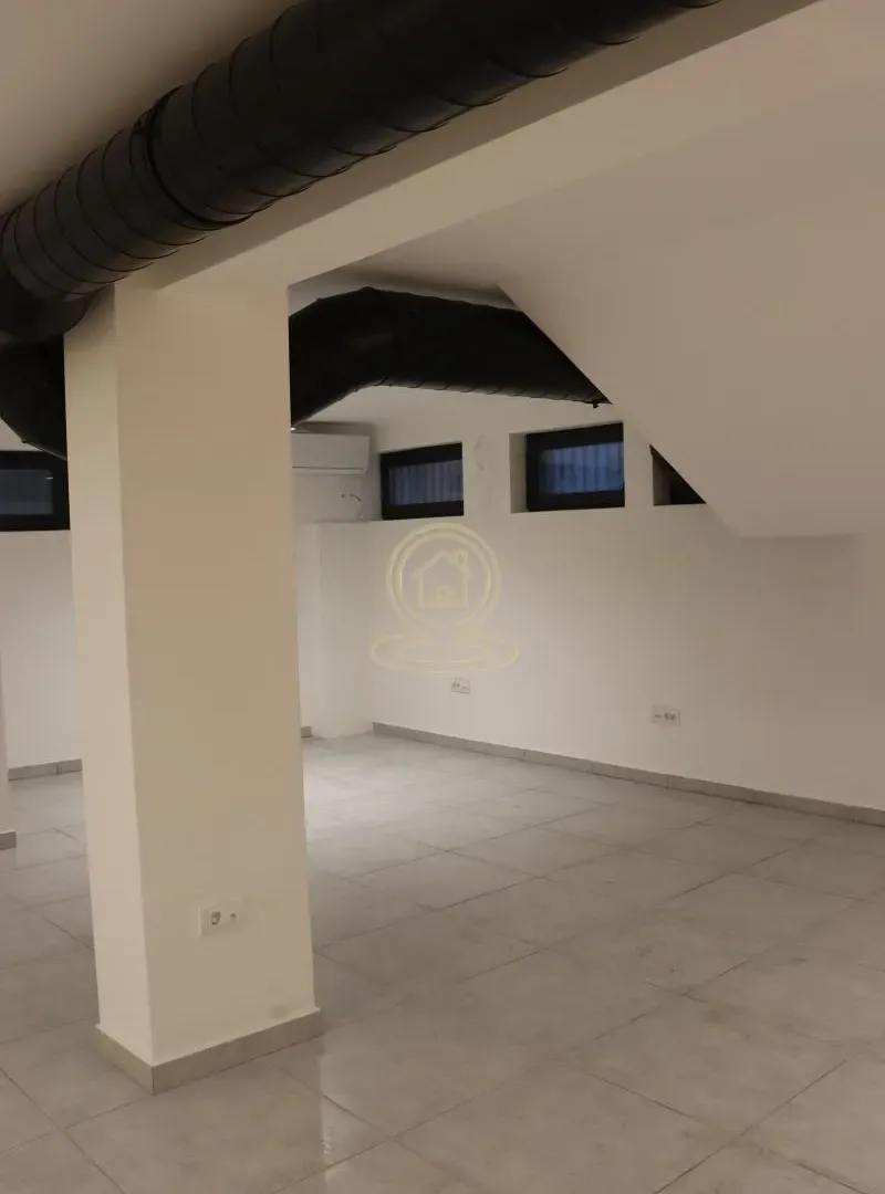 Rent, office space, 100m², Centar, Kragujevac