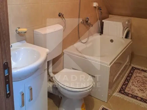 Izdavanje, jednosoban stan, 42m², Zelenika, Podgorica - image 4