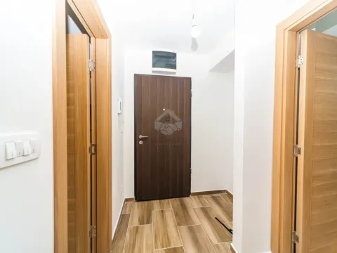 Prodaja, jednosoban stan, 38m², Stari Aerodrom, Podgorica - image 4