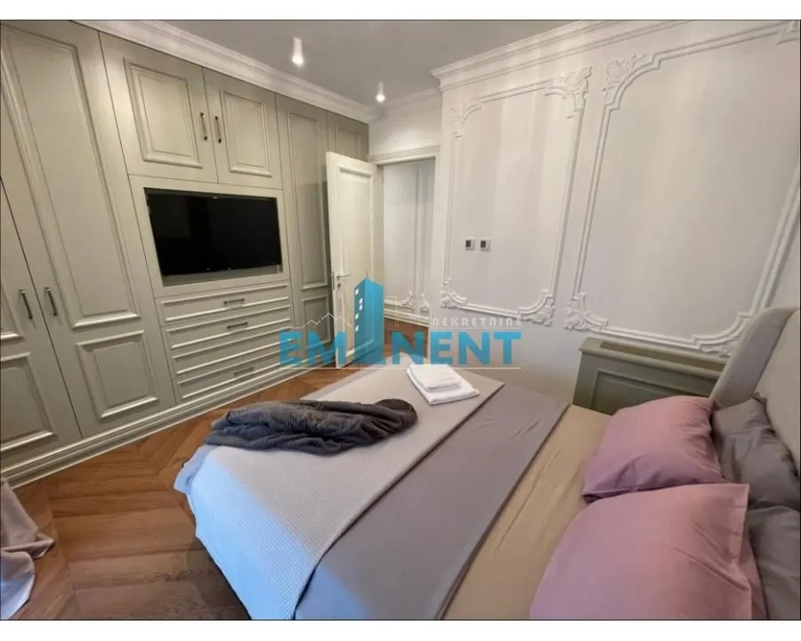 Rent, apartment, 200m², Čubura, Beograd
