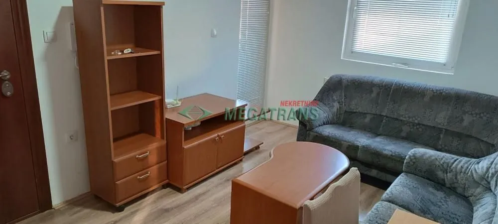 Izdavanje, jednosoban stan, 30m², Adamovićevo Naselje, Novi Sad Sve Podlokacije