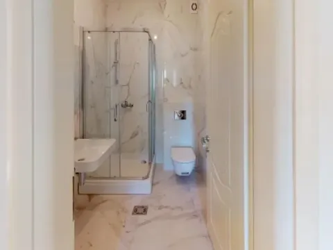 Prodaja, dvosoban stan, 68m², Tivat, Crna Gora - image 9