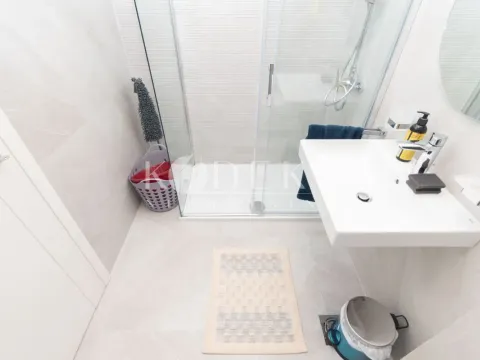 Izdavanje, jednosoban stan, 39m², Central Point, Podgorica - image 6