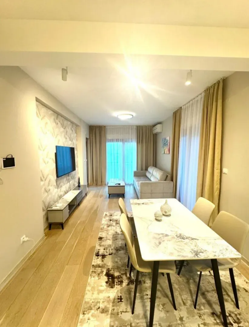 Izdavanje, jednosoban stan, 50m², Pržno, Budva