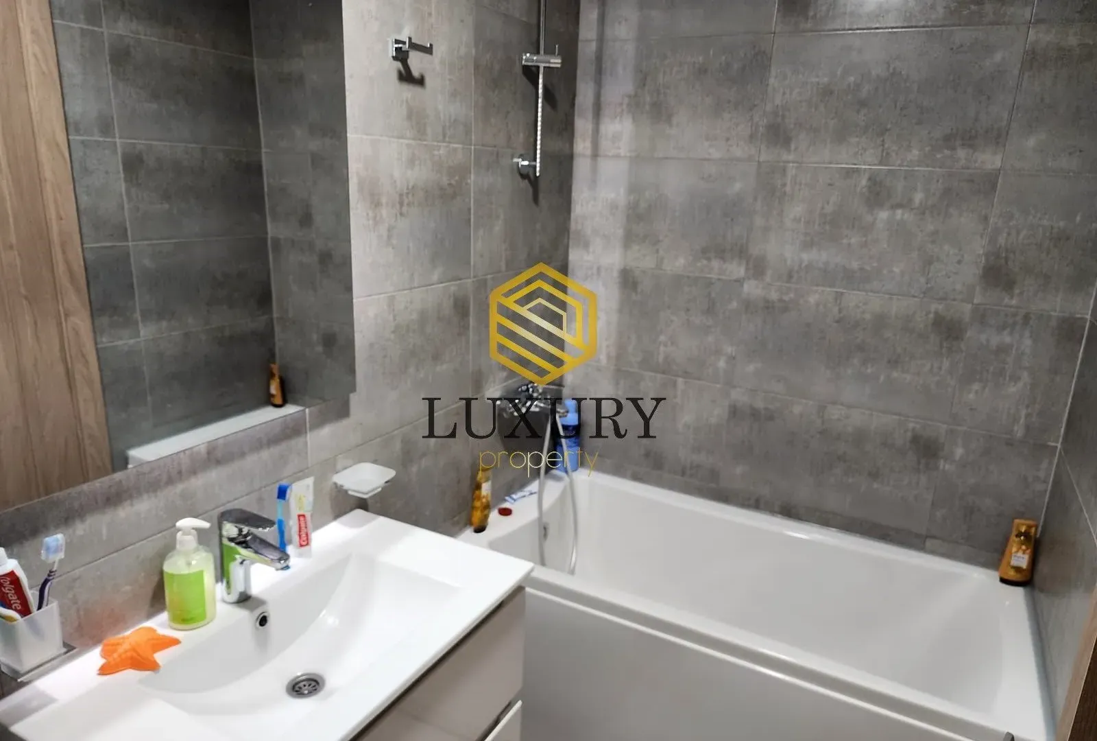 Rent, two bedroom apartment, 69m², Master Kvart, Podgorica
